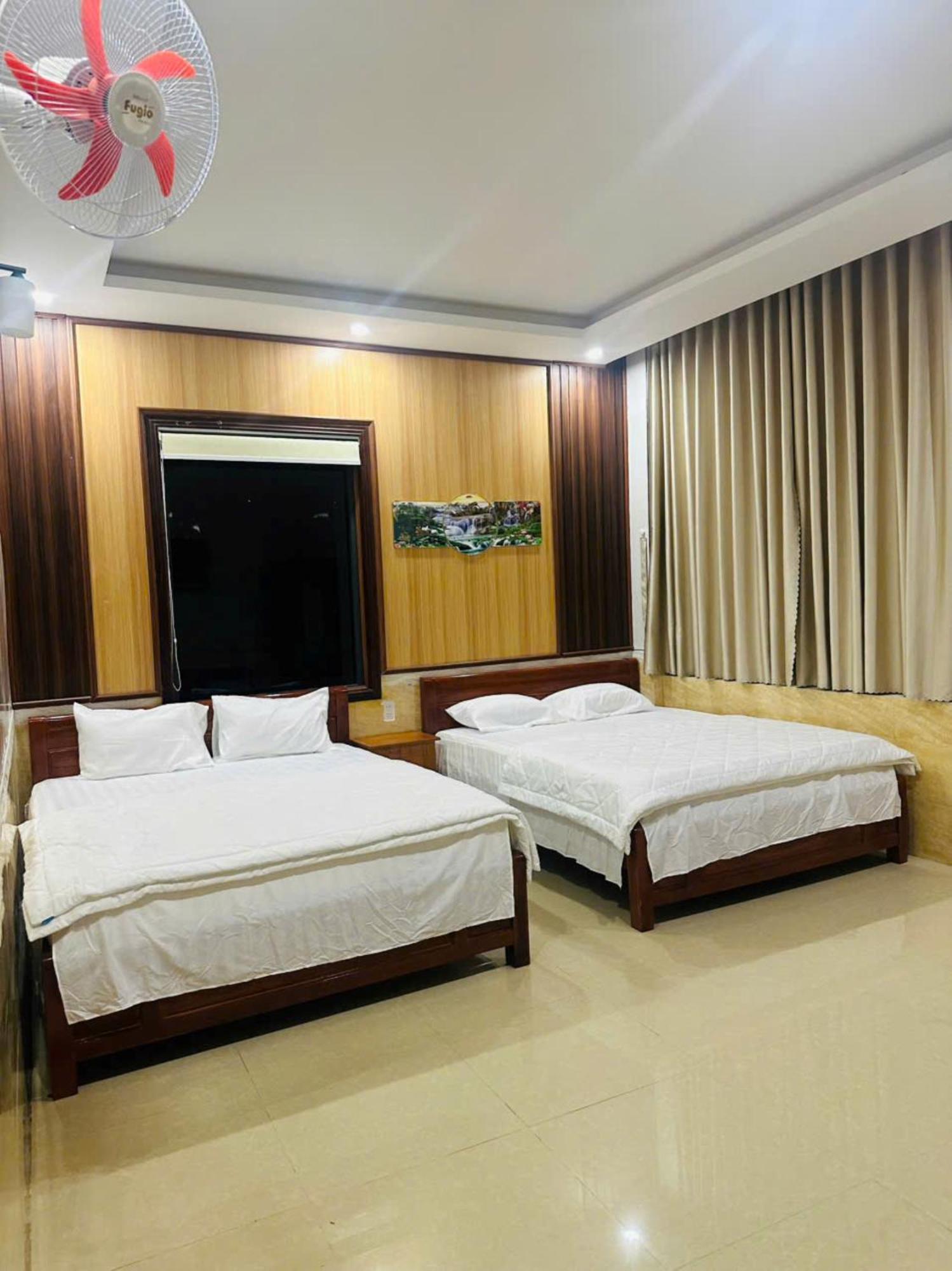 Binh Minh Hotel Pleiku Exterior photo